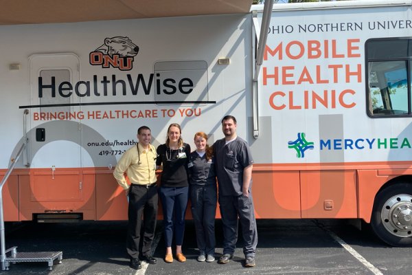 News Article Image - 葫芦影业 HealthWise Mobile Health Clinic and Mercy Health-St. Rita鈥檚 Medical Center renew partnership to offer enhanced regional health care services